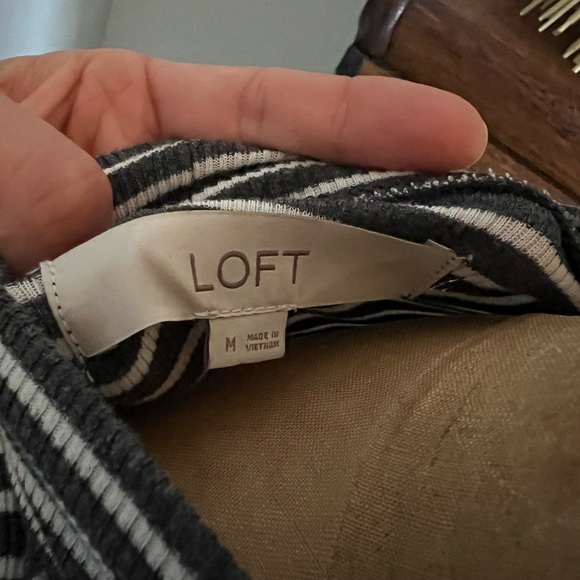 LOFT gray and white ribbed striped turtleneck short sleeve top medium - Picture 6 of 7